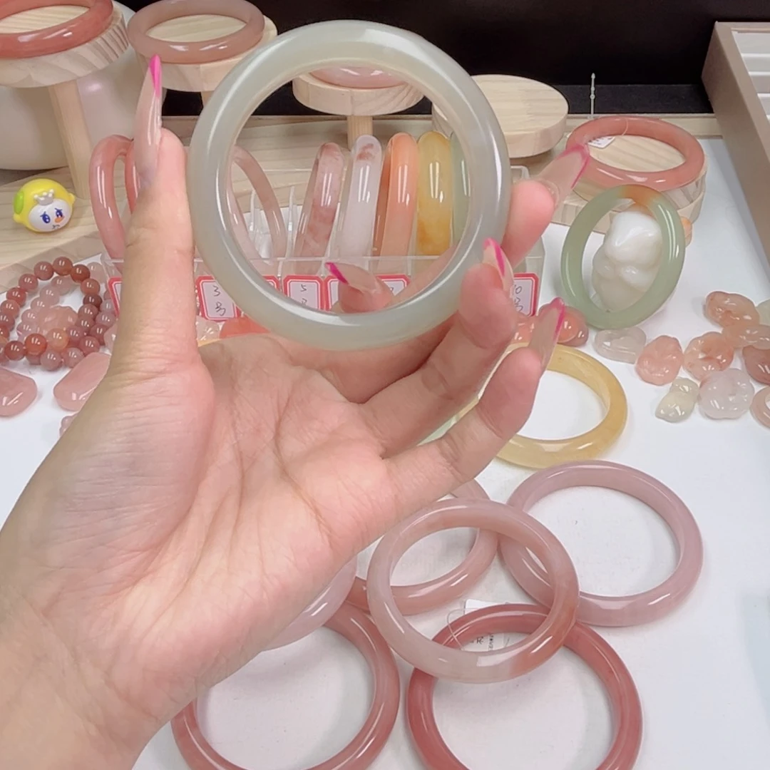 未镶嵌手镯石英质玉空*