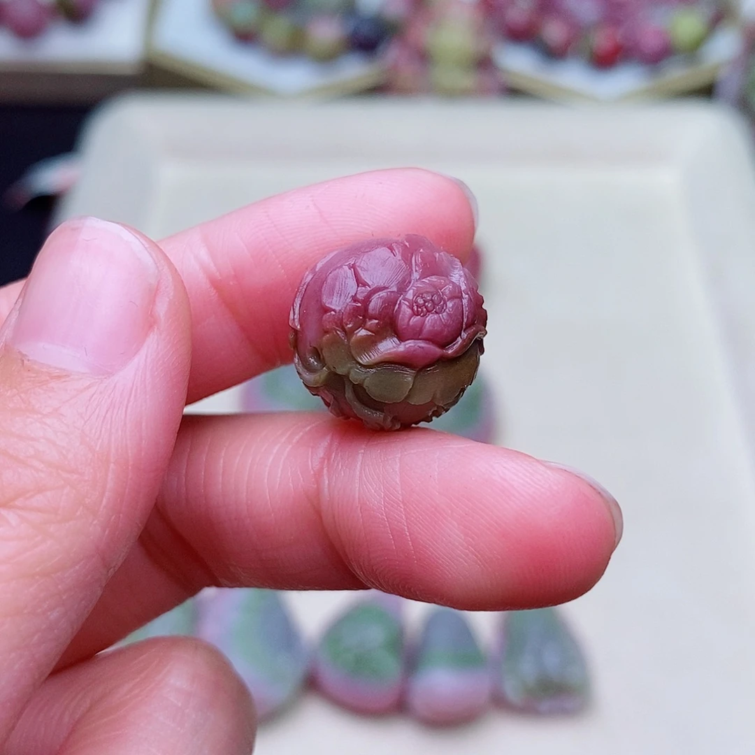未镶嵌玛瑙/玉髓珠宝奇石姜*盐源玛瑙定制
