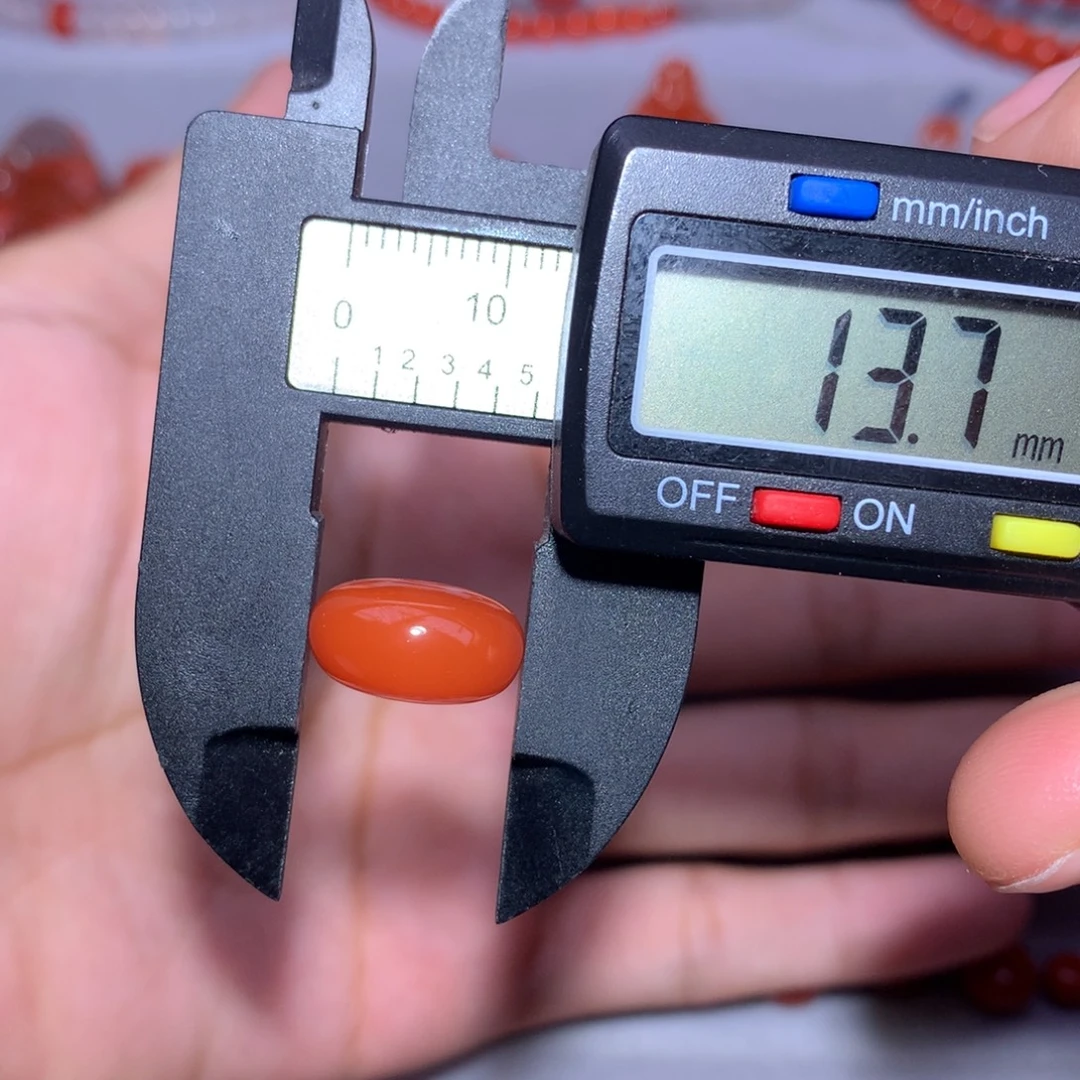 南红玛瑙未镶嵌柿子红隔珠13.7×7.5朱砂点纹