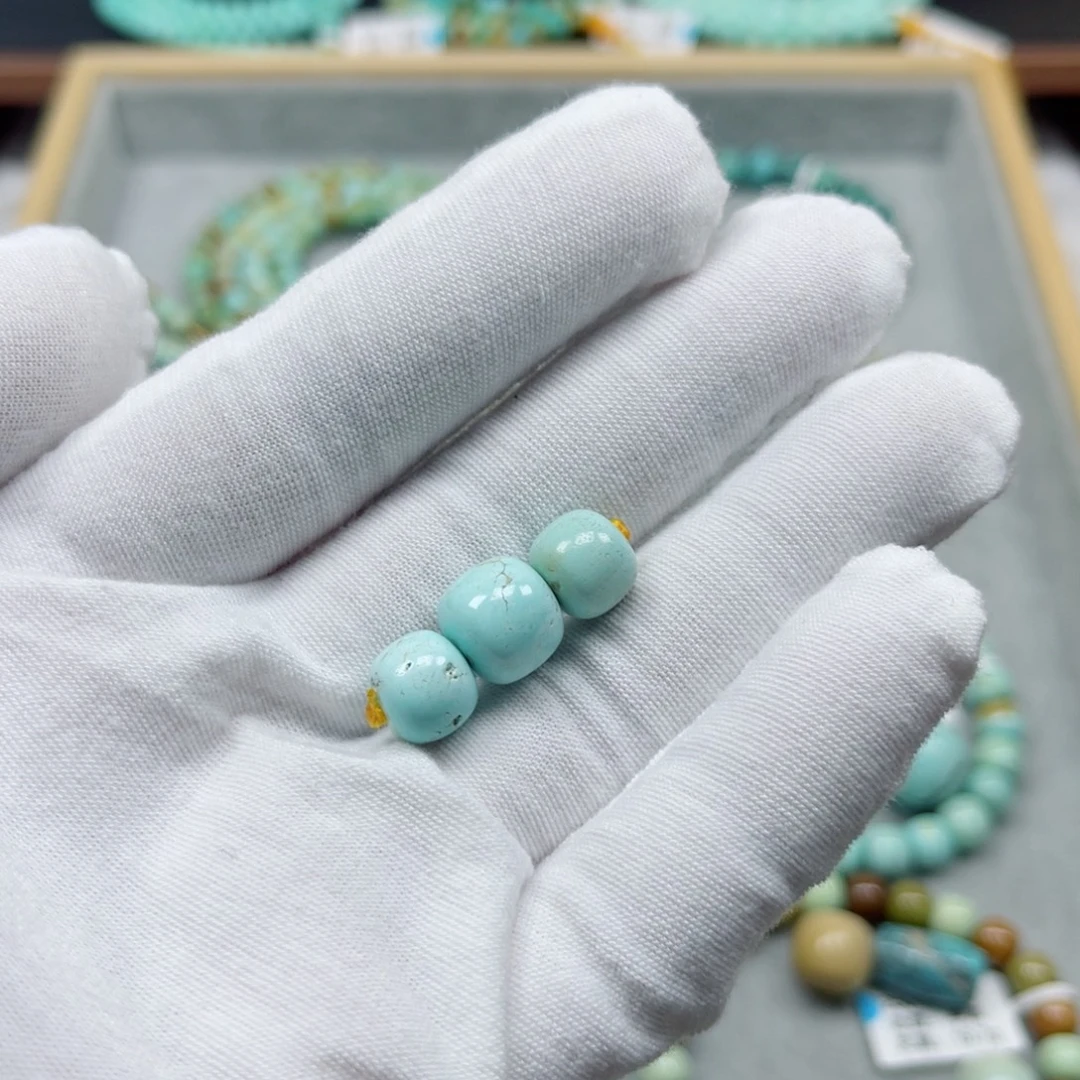 绿松石未镶嵌挂件