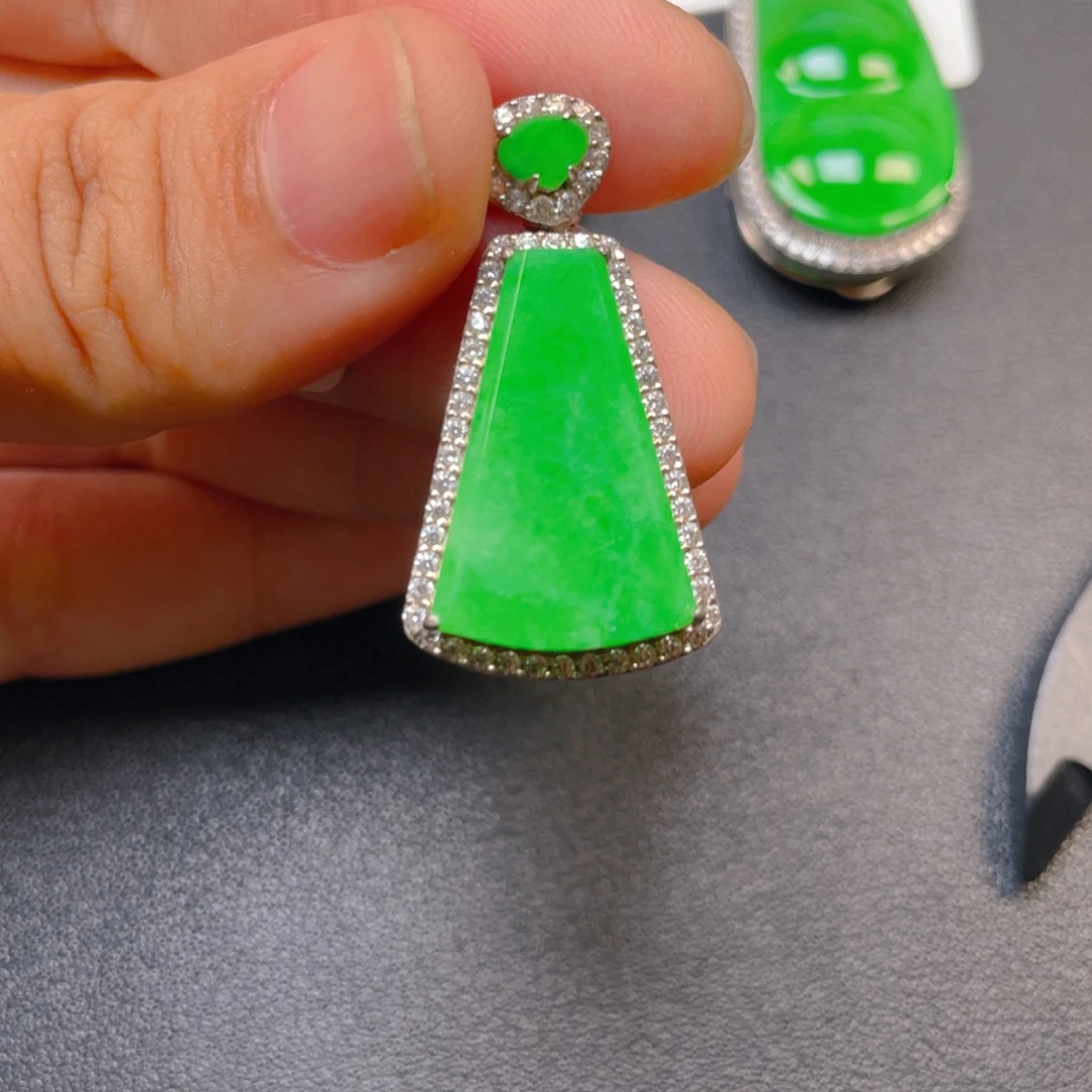 翡翠银S925镶嵌吊坠(不含链)