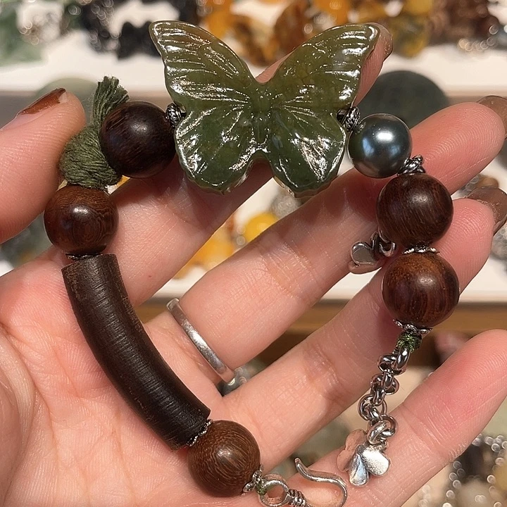 蛇纹石玉合金颈饰
