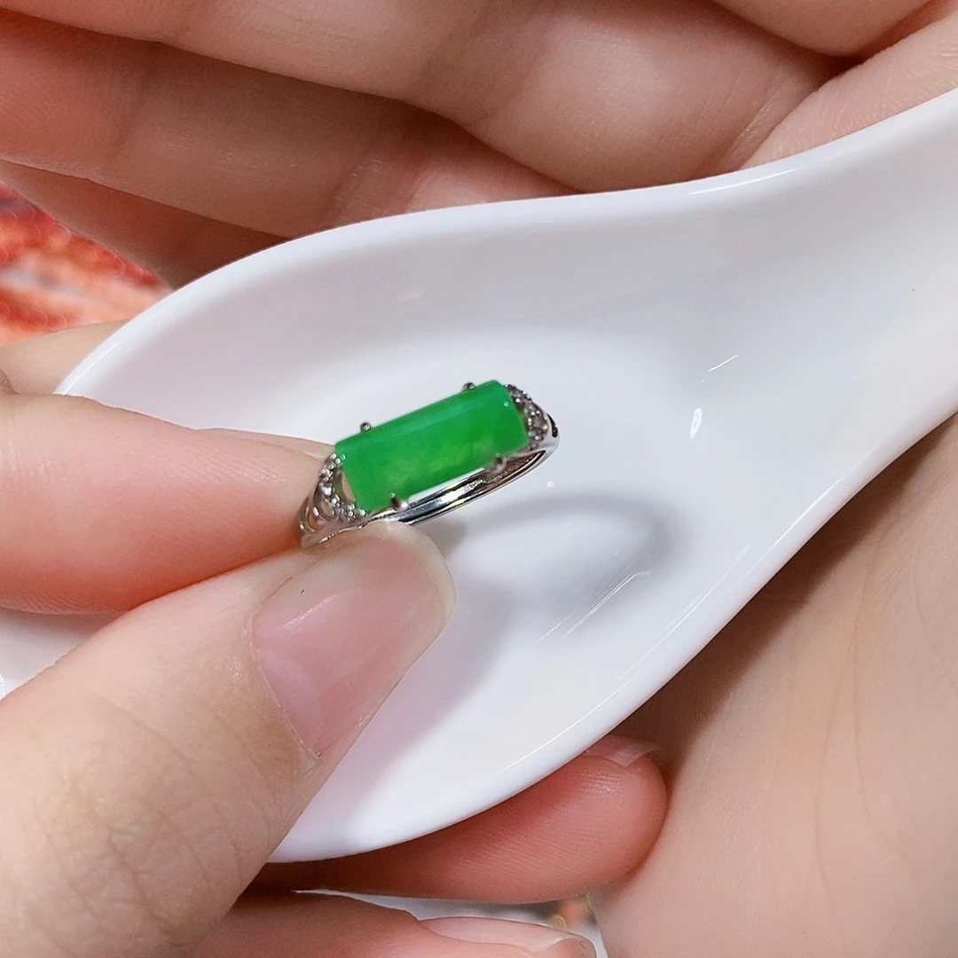翡翠戒指银S925镶嵌女神节特价缅甸A货戒指