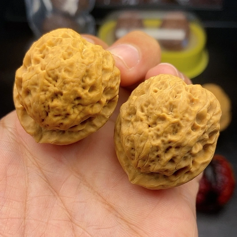 【闪购商品】把件文玩核桃35尺麻山疙瘩包
