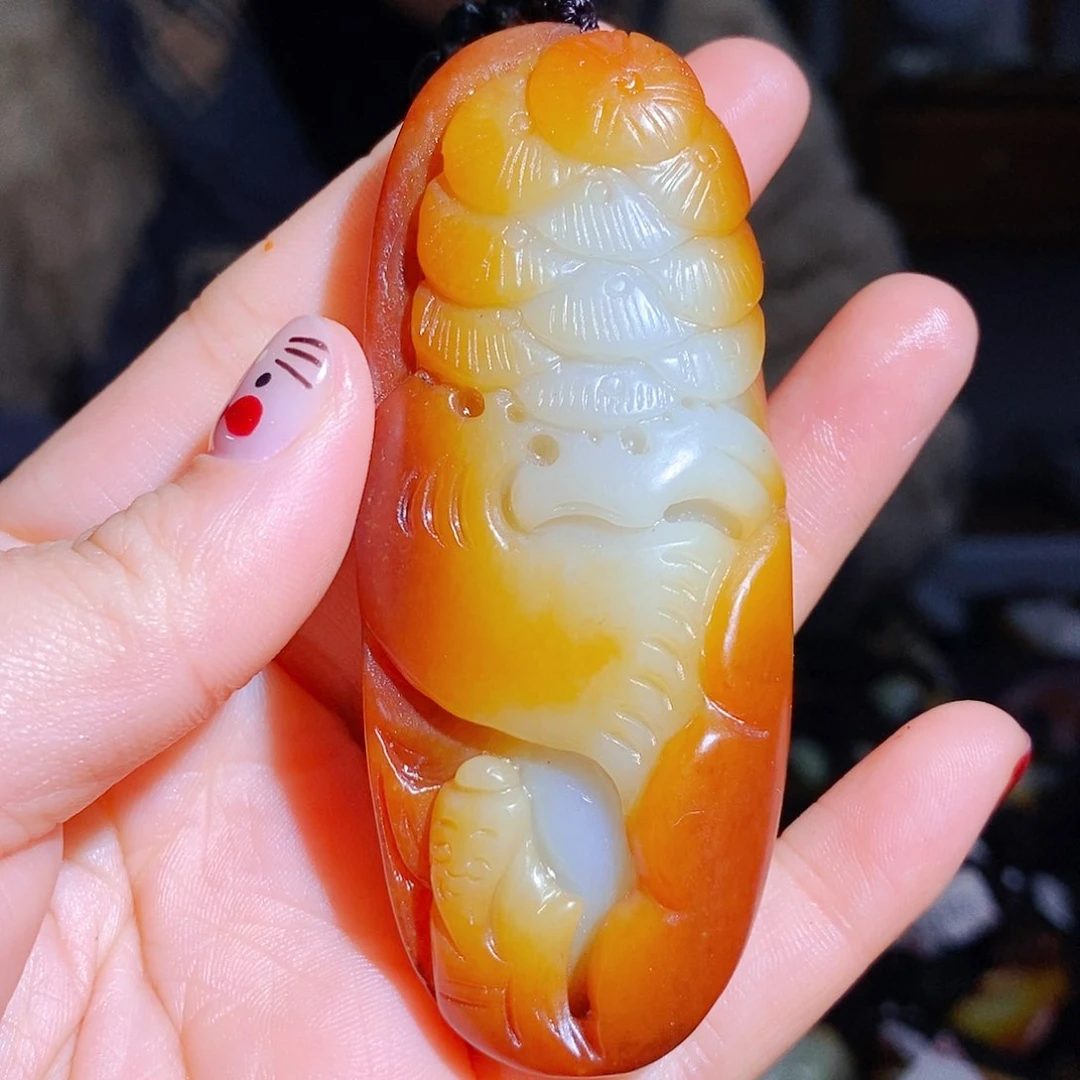 和田玉颈饰未镶嵌