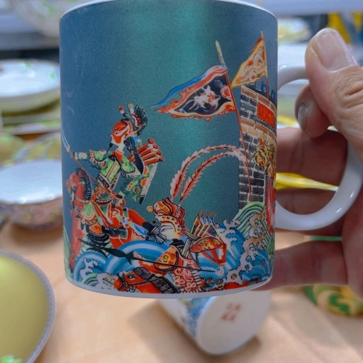 瓷片木兰杯子二个微瑕