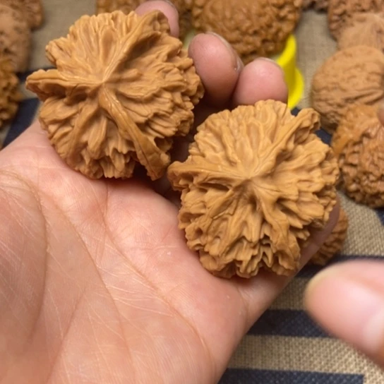 吊坠文玩核桃全品三棱