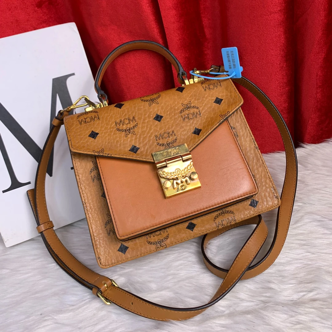 95新 MCM 干邑色邮差包/EE08631007/1007