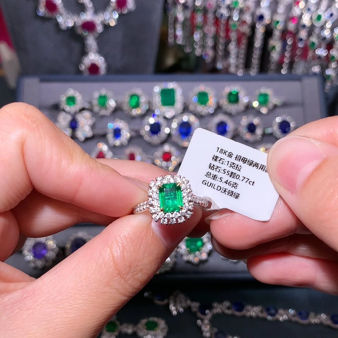 【闪购商品】祖母绿戒指18K金镶嵌