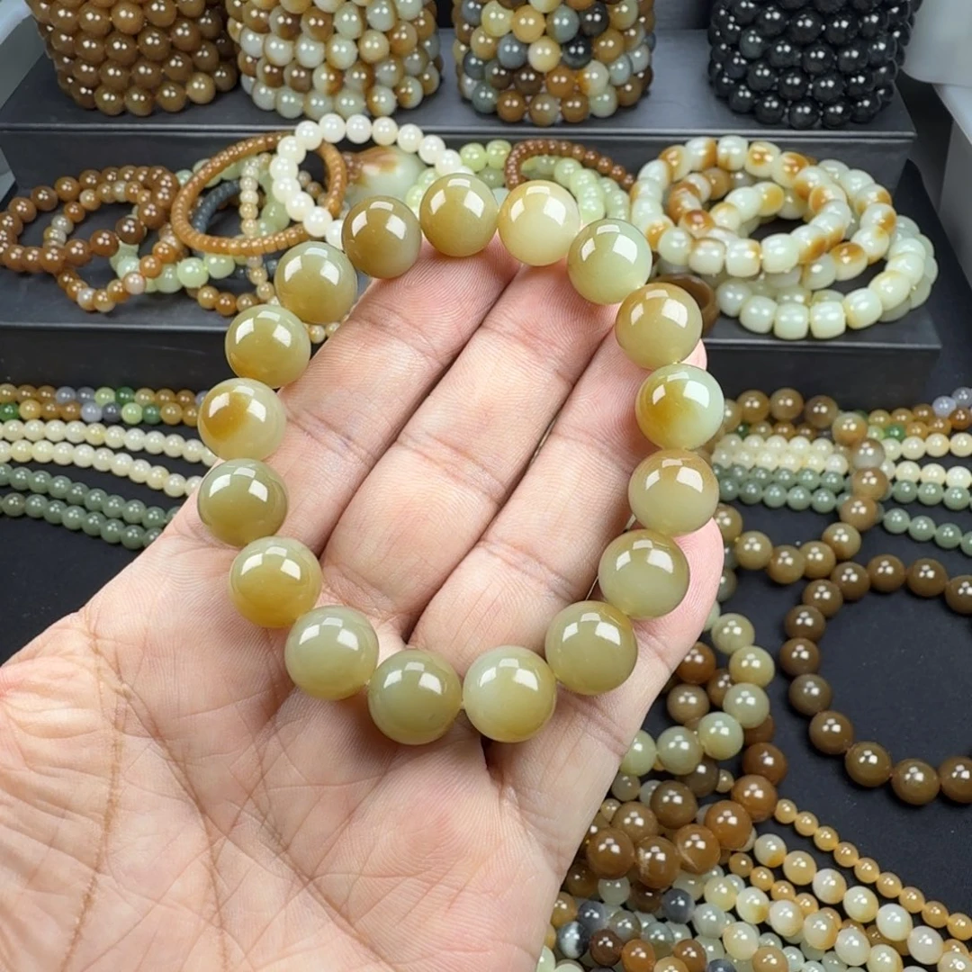 ^***宫和田玉未镶嵌手链