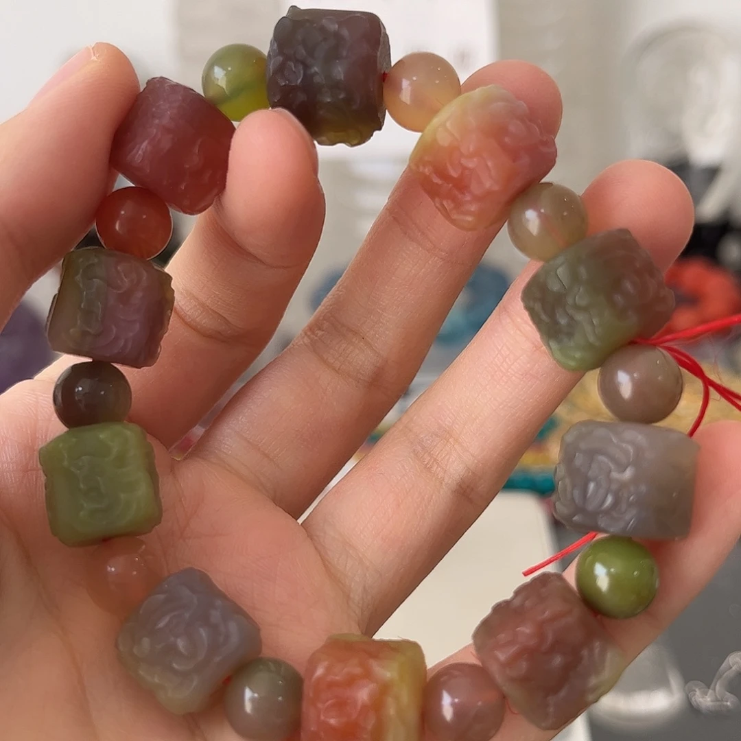 玛瑙/玉髓未镶嵌手链矿坑