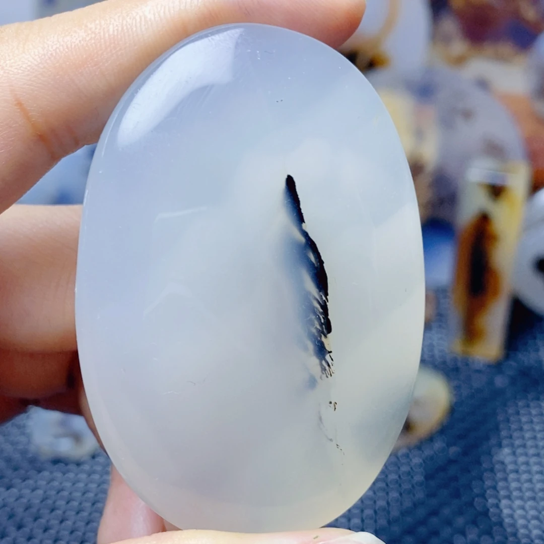 玛瑙/玉髓未镶嵌珠宝奇石