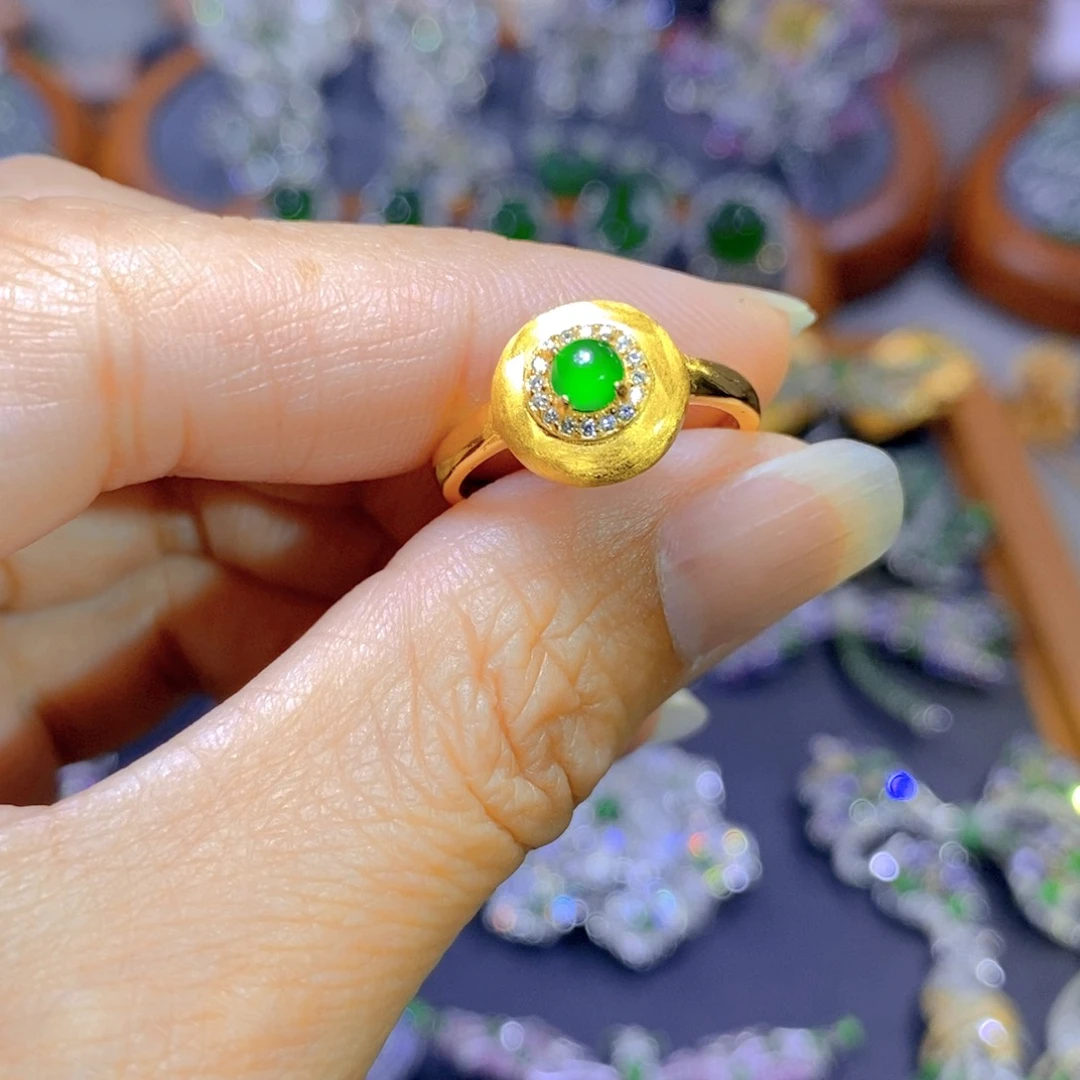 翡翠颈饰银S925镶嵌天然翡翠