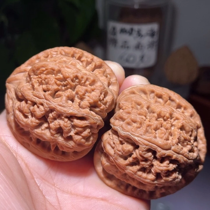 吊坠文玩核桃       47.5筋60.7克