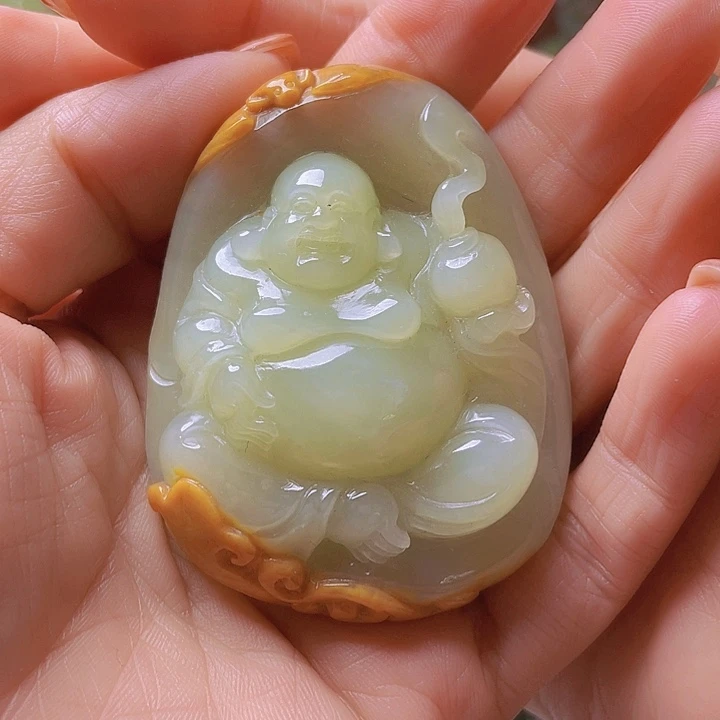 未镶嵌岫岩河磨玉（透闪石质玉）挂件s****姥