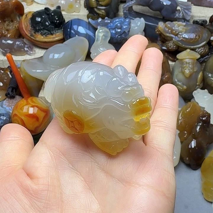玛瑙/玉髓未镶嵌饰品