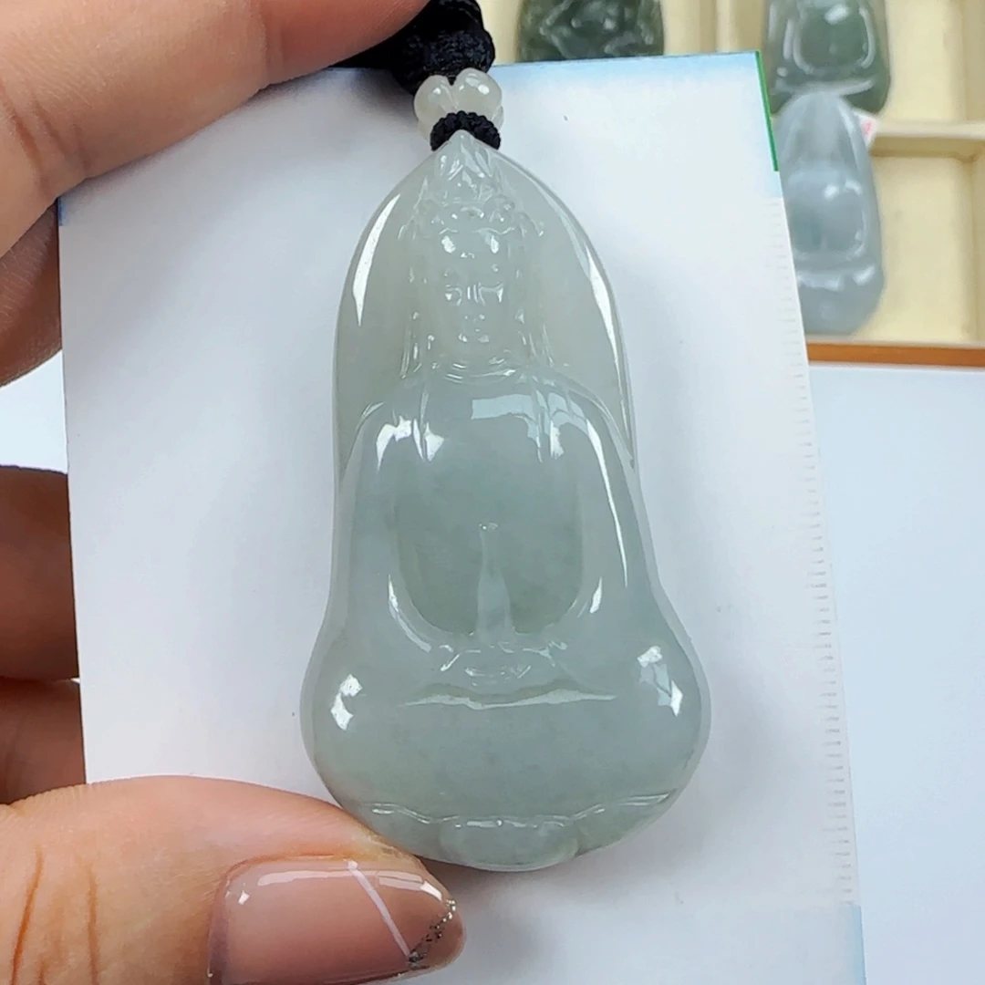 翡翠未镶嵌颈饰