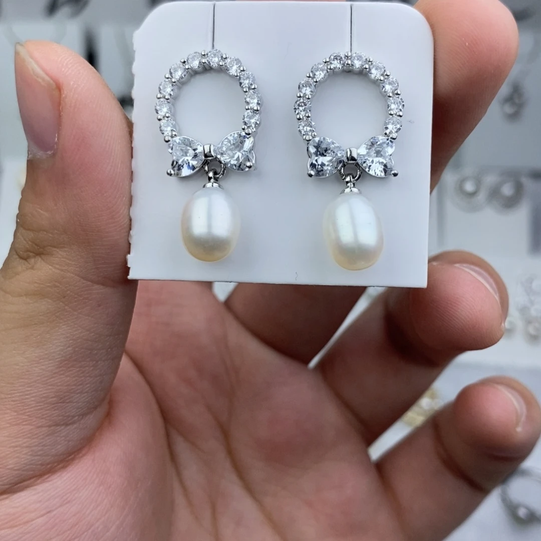 未镶嵌淡水珍珠耳钉