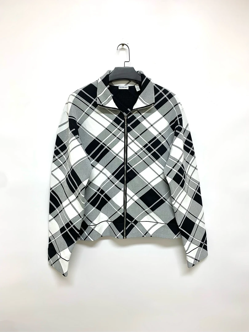 全新/【Burberry】24新款经典格纹拉链外套/XXL码/18500/Y11507172