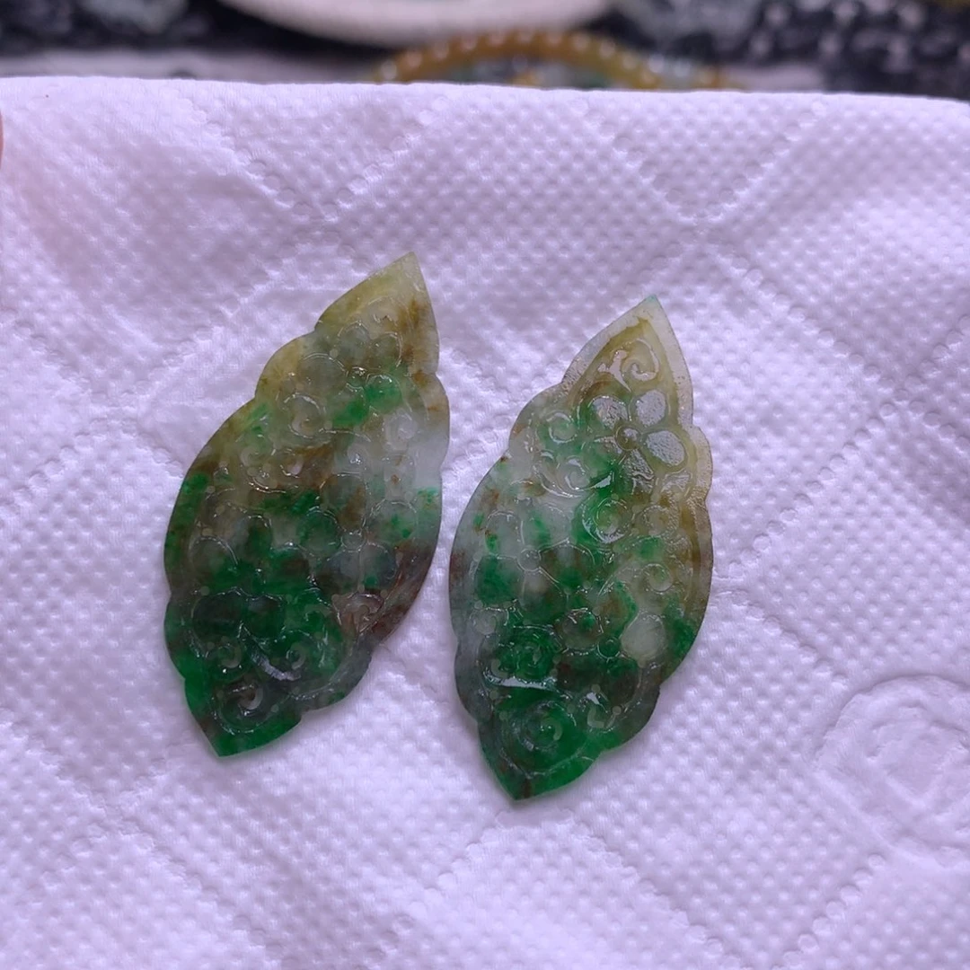 定制翡翠未镶嵌耳饰