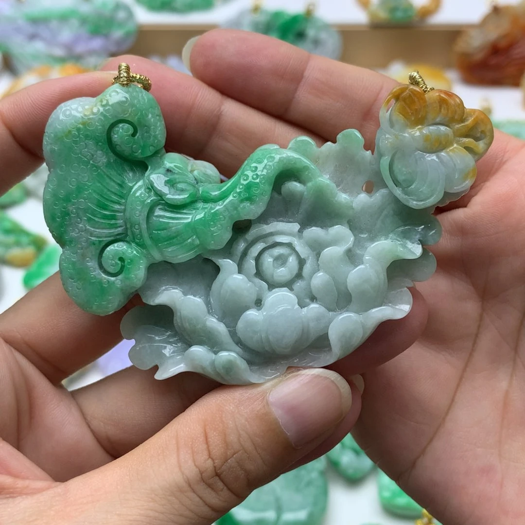 翡翠未镶嵌颈饰翡翠
