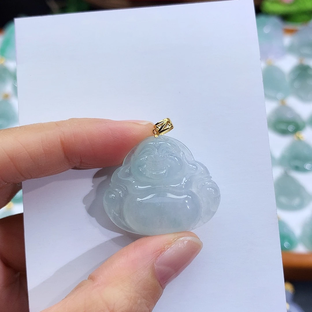 翡翠18K金镶嵌颈饰翡翠吊坠