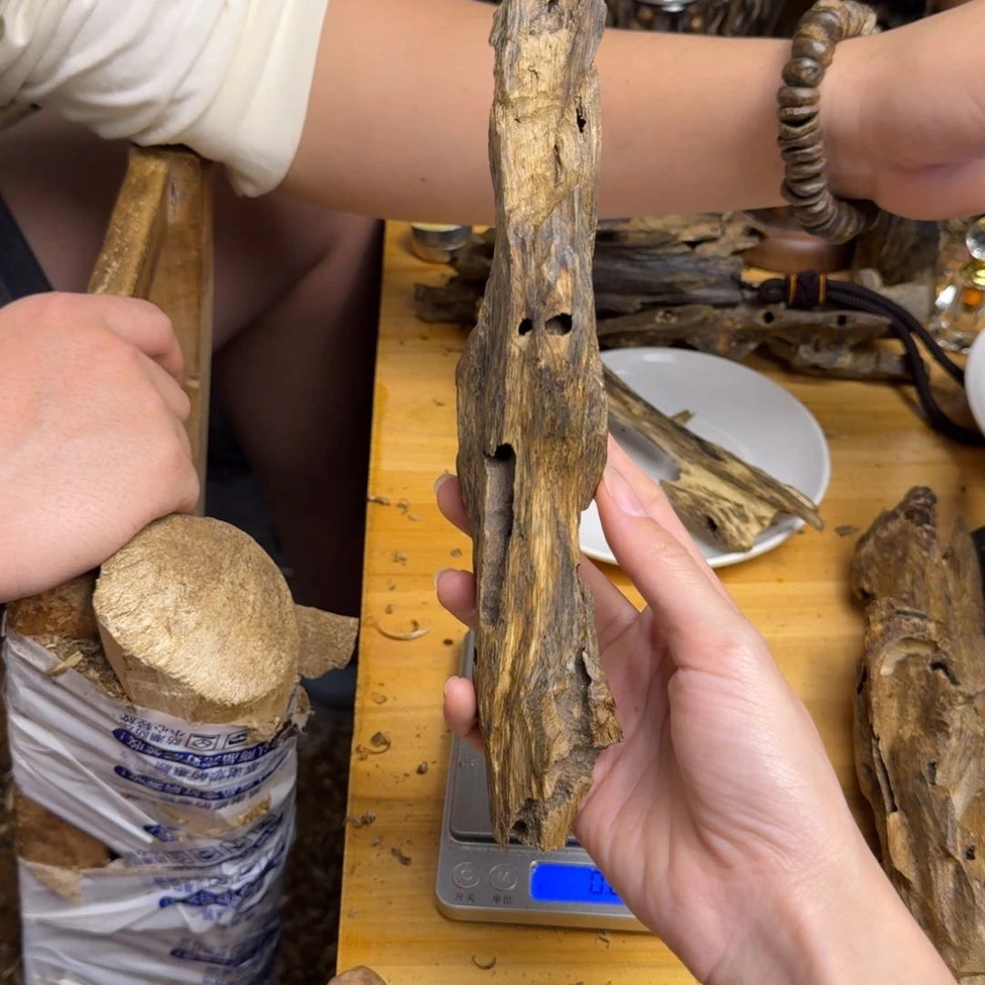 沉香沉香碎屑白棋品种块料51克