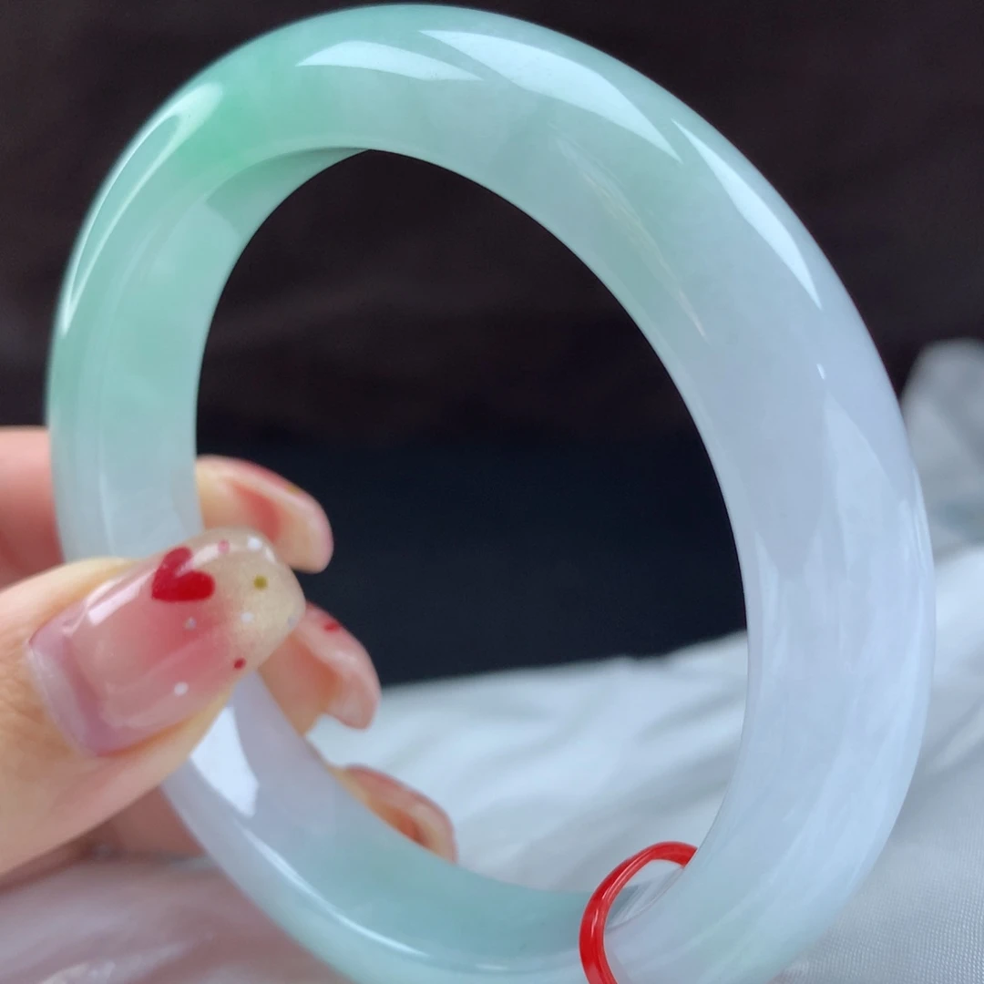 翡翠手镯未镶嵌96723，