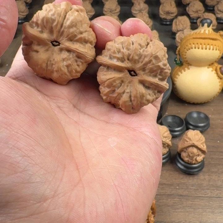田***t文玩核桃吊坠我的心好痛啊