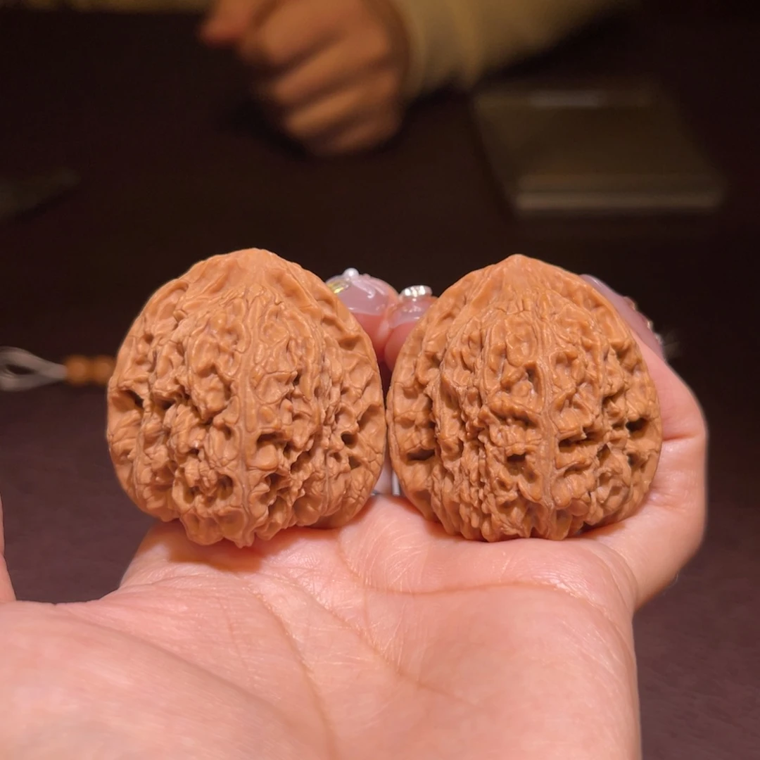 文玩核桃把件40s南疆石