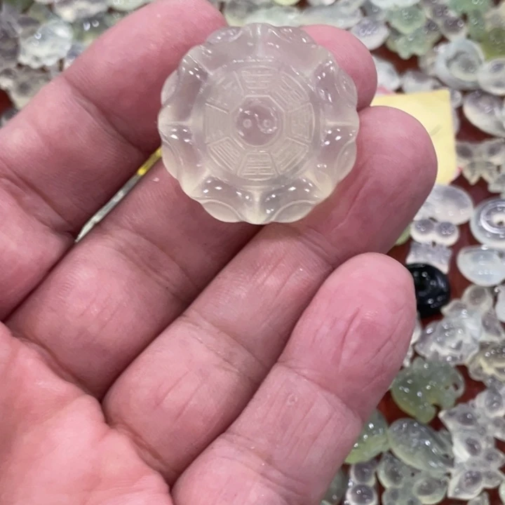 蛇纹石玉合金颈饰