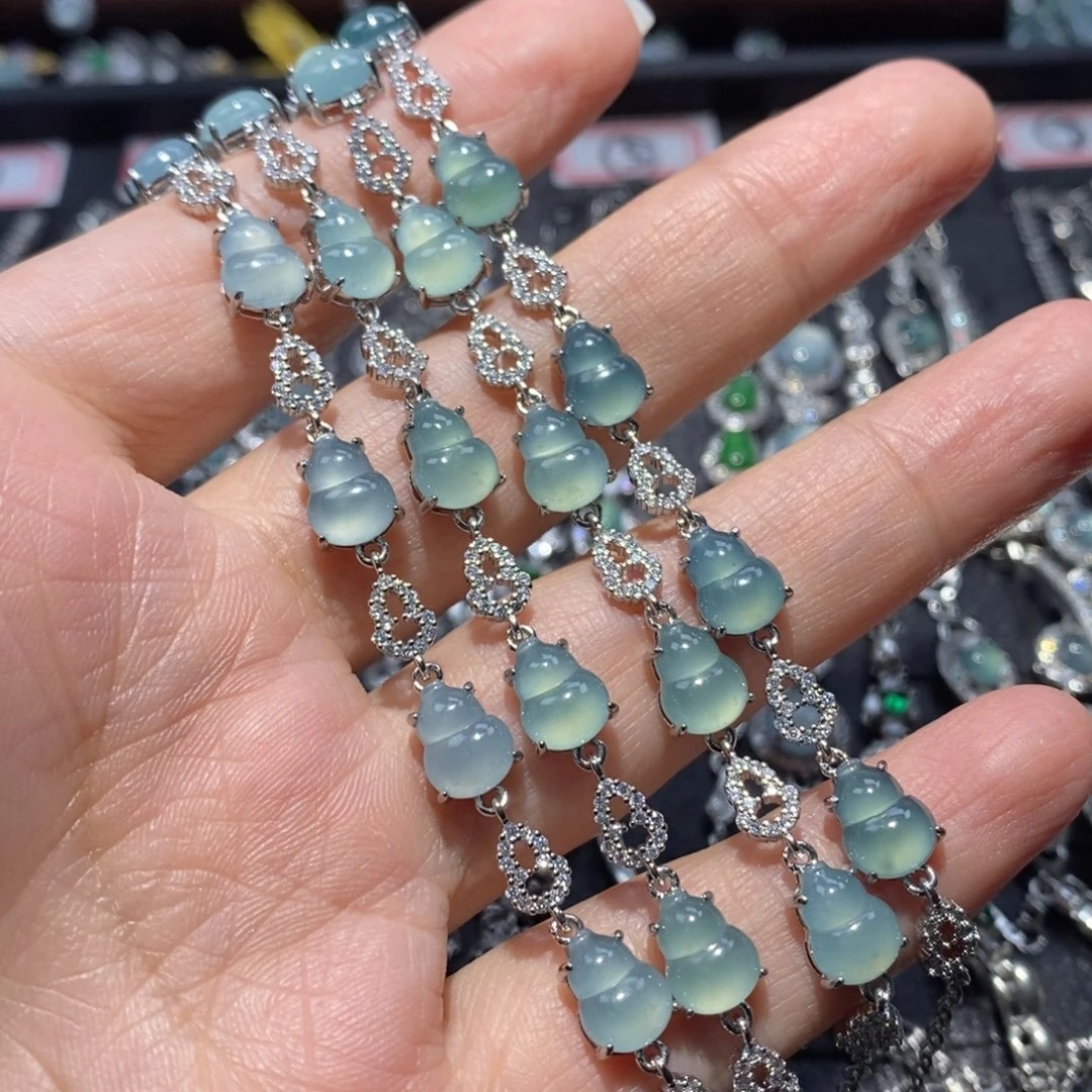 厌***鞋翡翠未镶嵌颈饰翡翠