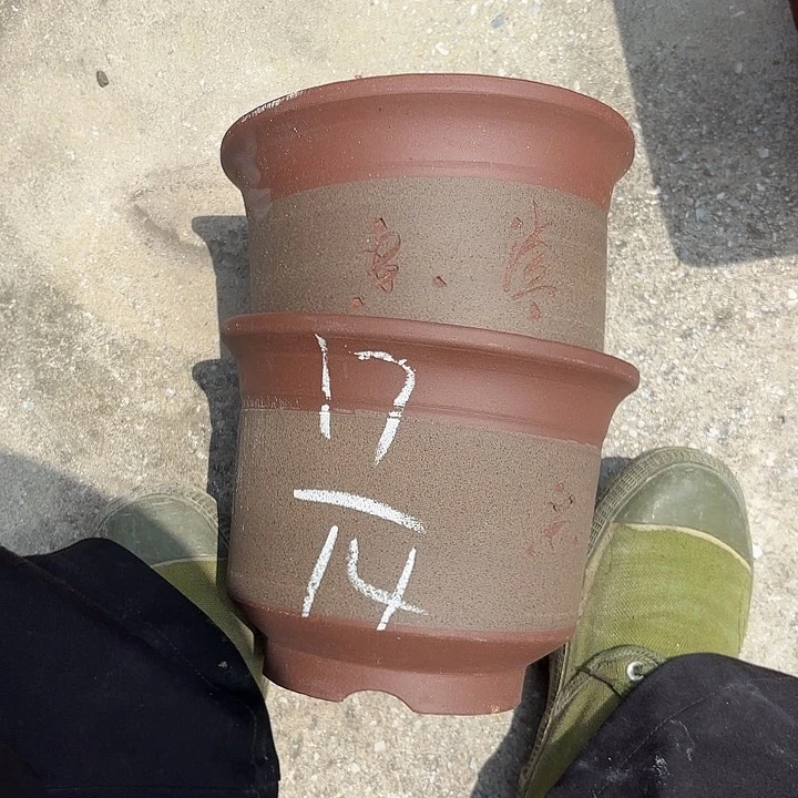 紫砂花瓶紫砂等珍贵