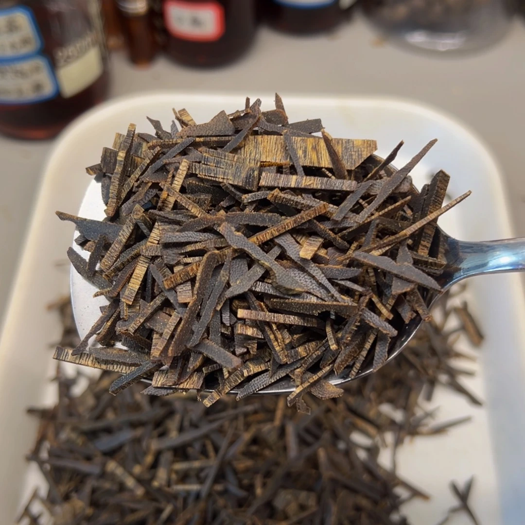 沉香沉香碎屑海南罗门黑棋沉水切条30克