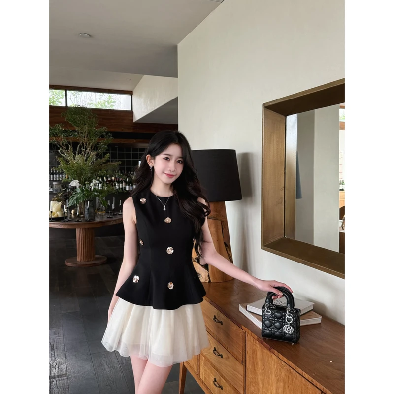 文文【白日舒曼】夏季无袖花朵马甲背心短款多层纱裙百搭套装WW9561
