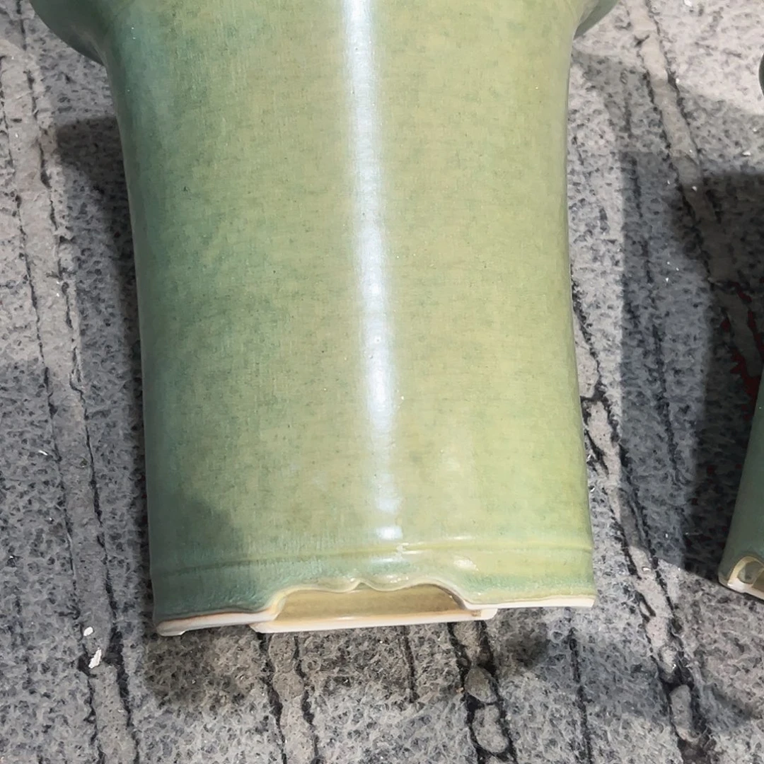 杨***多花器绿釉雅光陶瓷花器微瑕