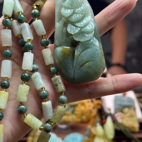 岫玉挂件未镶嵌挂件