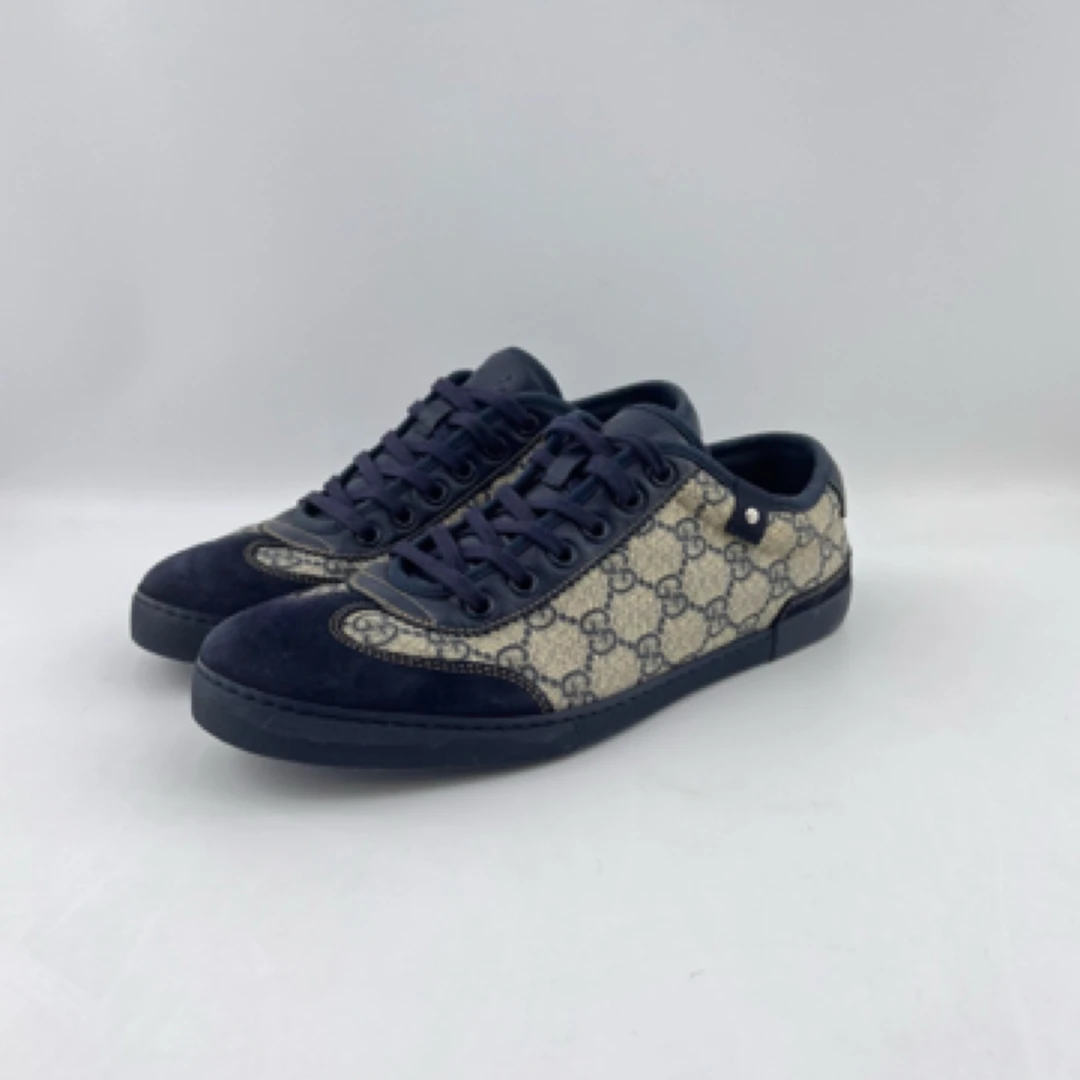 99新 GUCCI/古驰 古驰老花满印休闲板鞋39欧码