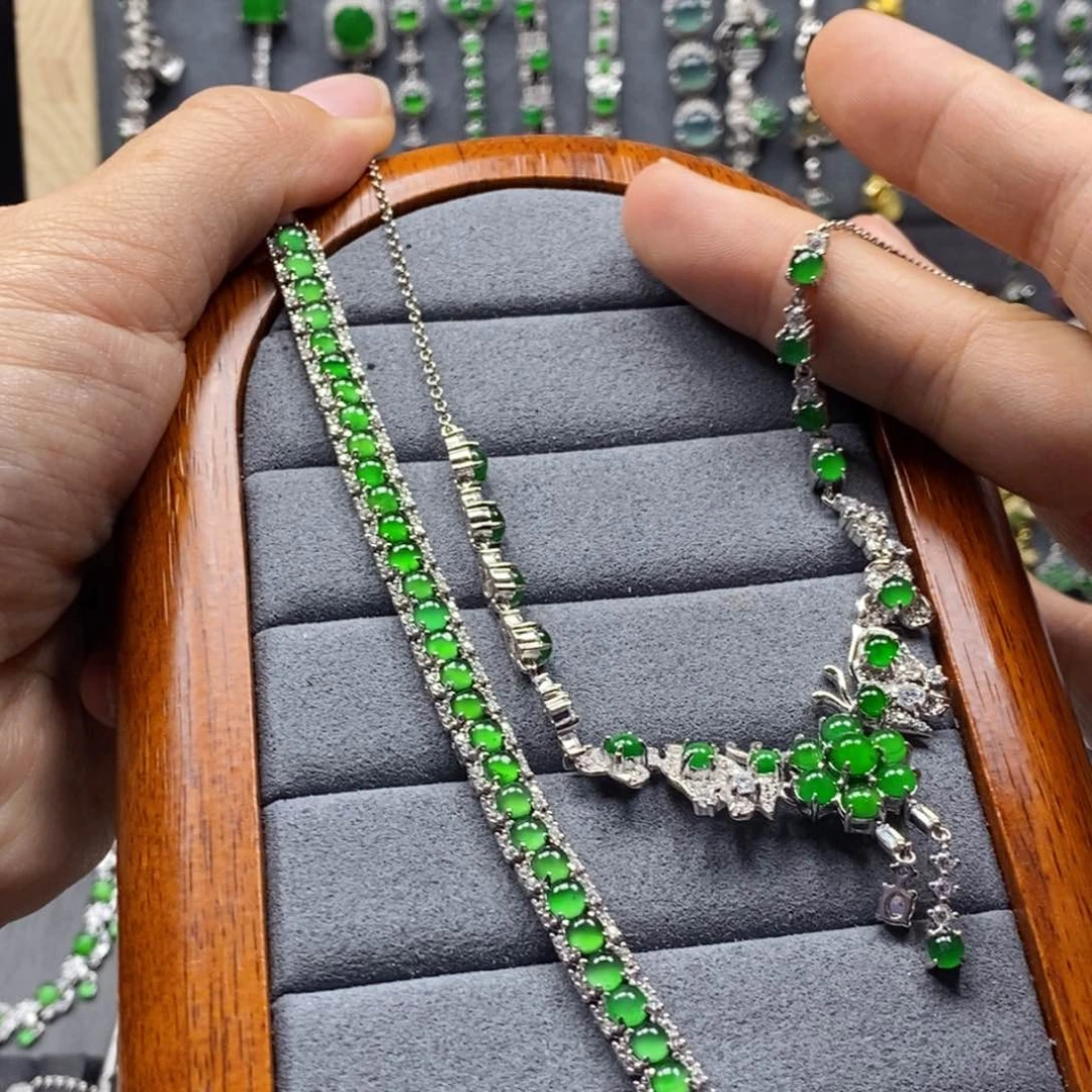 翡翠颈饰银S925镶嵌A***h翡翠手链