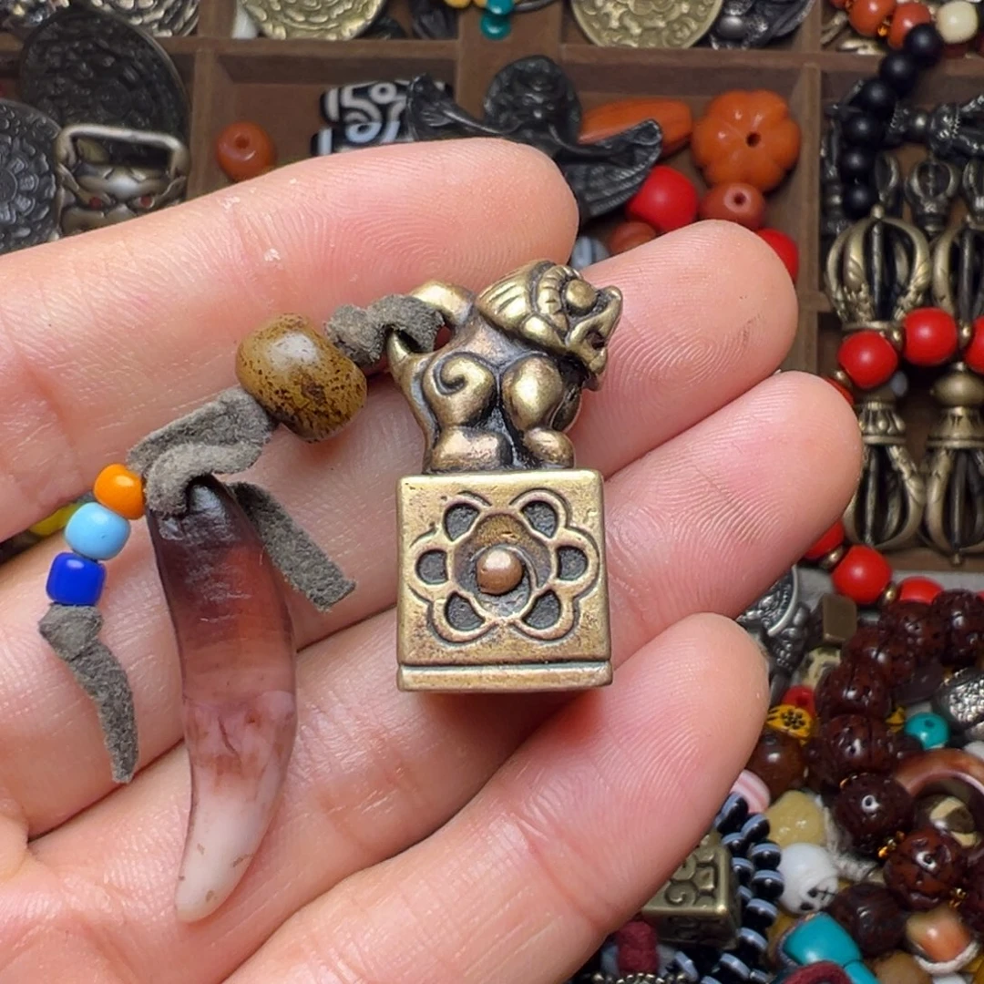 柏香籽/百香籽吊坠依*森