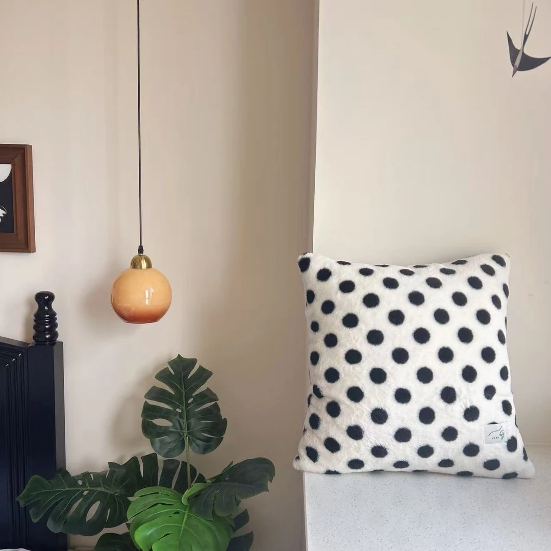 新款轻奢时尚仿兔毛方枕腰枕抱枕