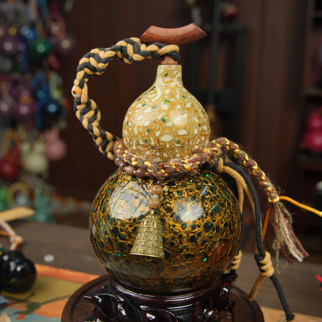 S95神话级犀皮黑白金渐变欧珀镶嵌非遗大漆酒葫芦