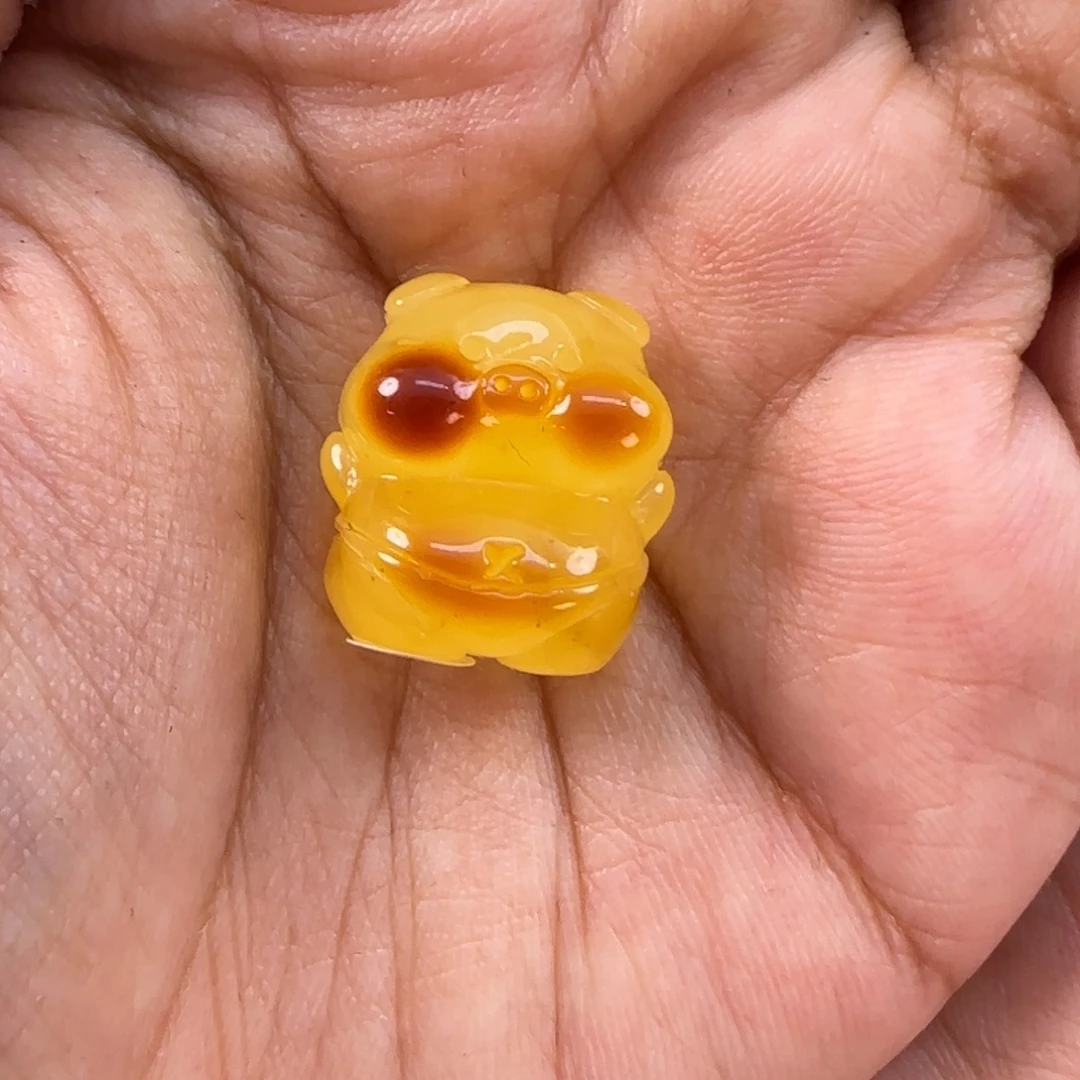 琥珀未镶嵌颈饰琥珀