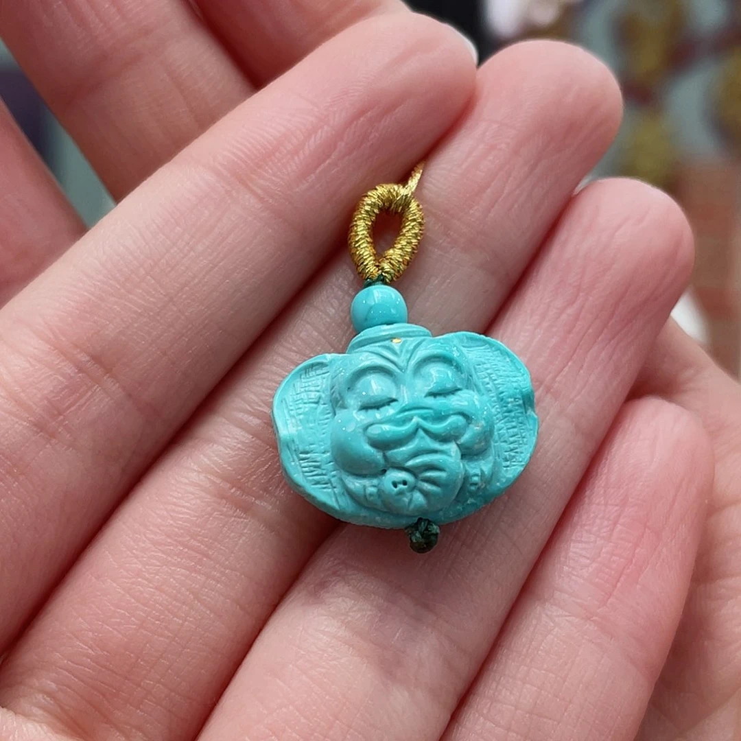 绿松石颈饰未镶嵌