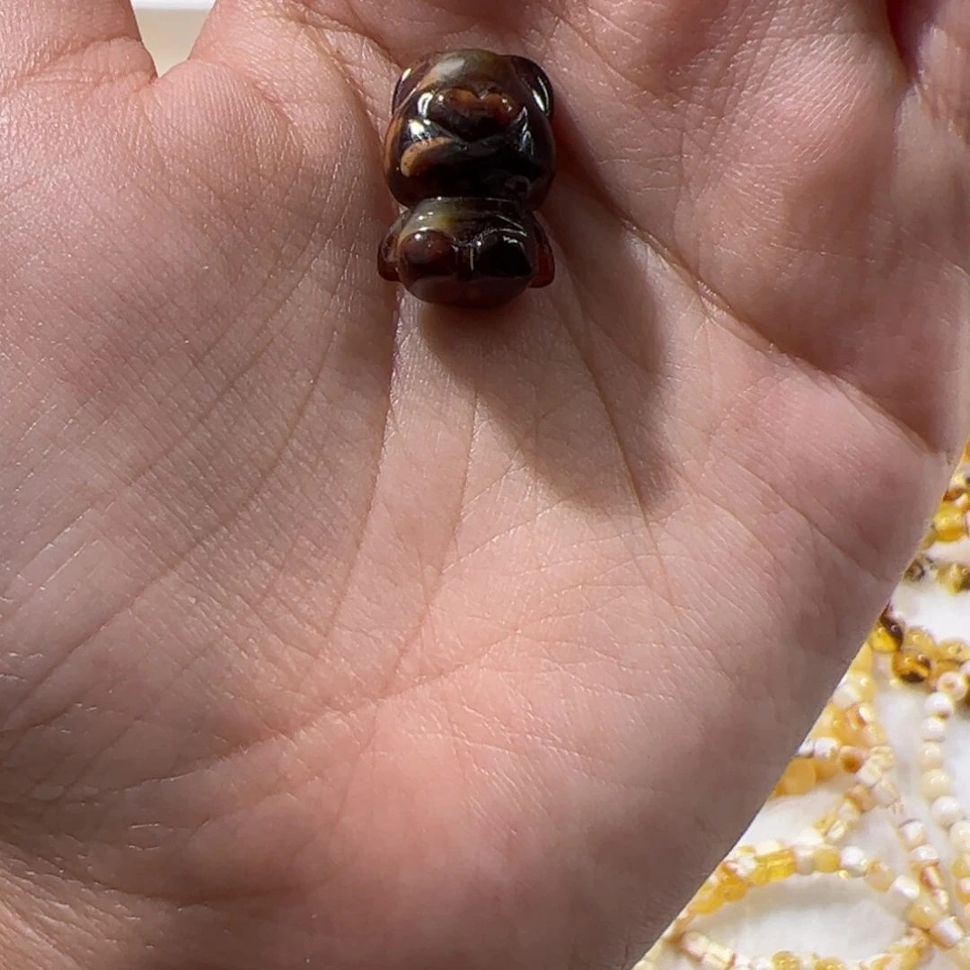 琥珀未镶嵌珠宝奇石黑沁小熊