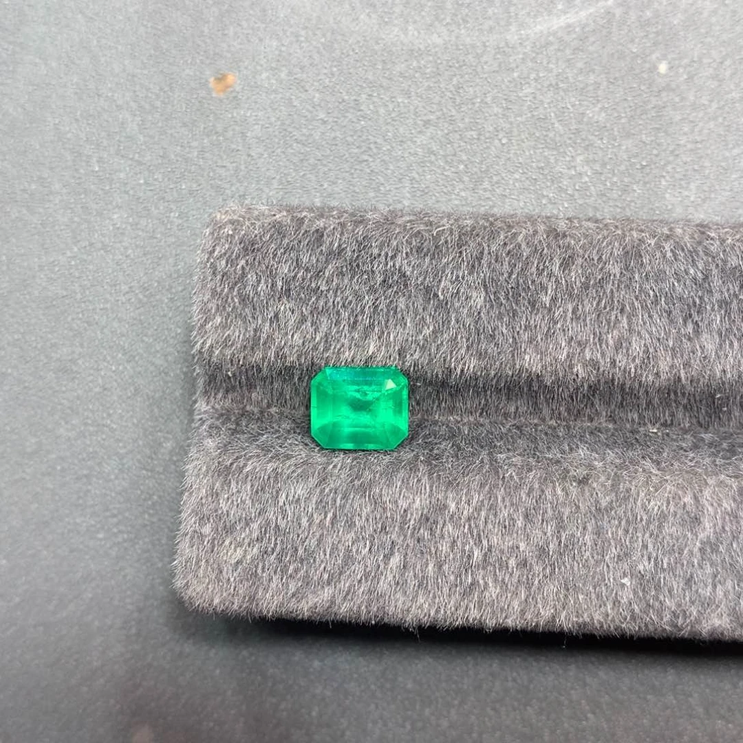 裸石祖母绿1.84克拉vvg