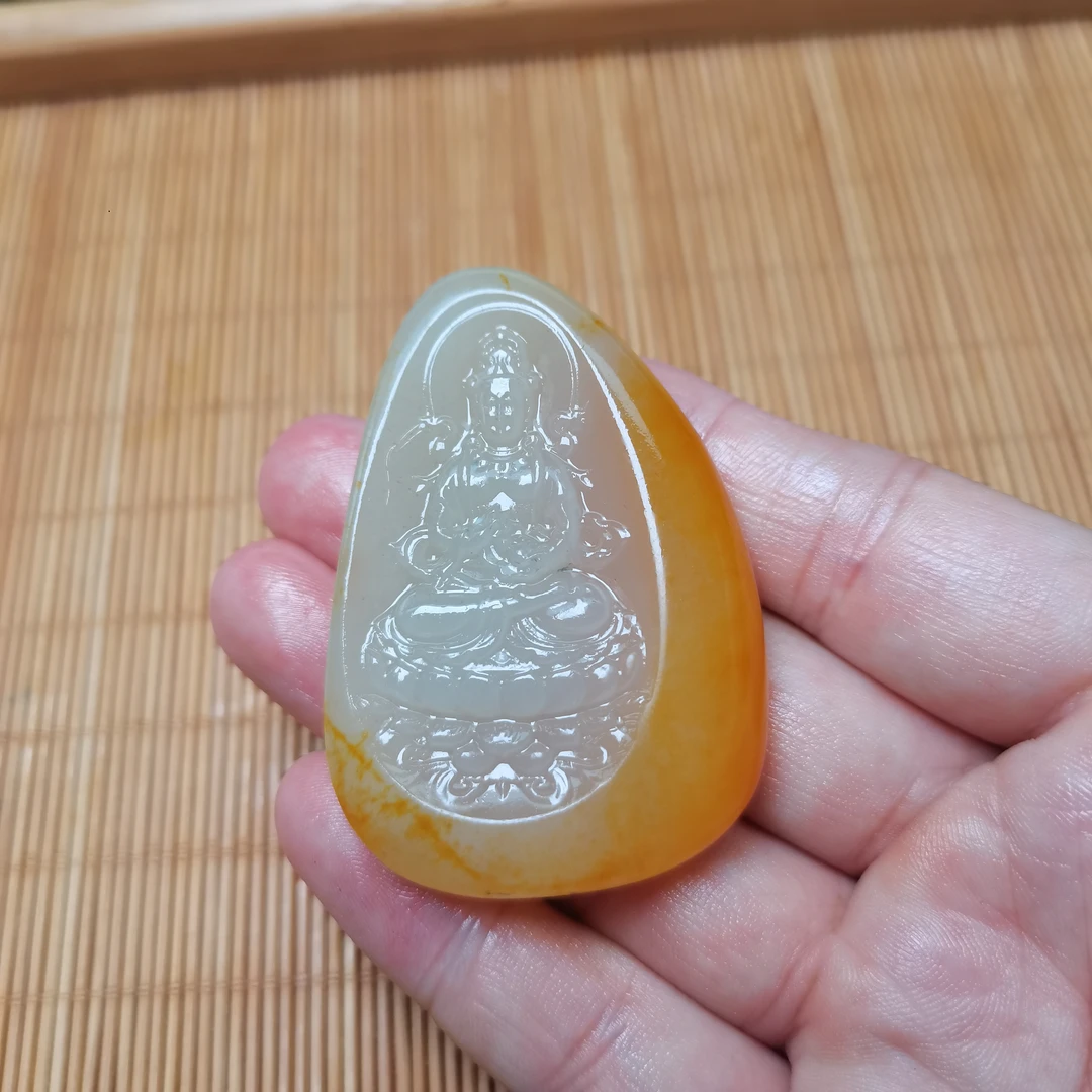 新疆和田玉坐观音菩萨48克