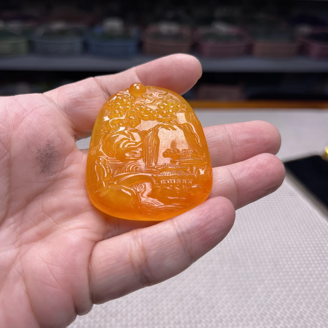 D73 老矿鸡冠黄山水吊坠