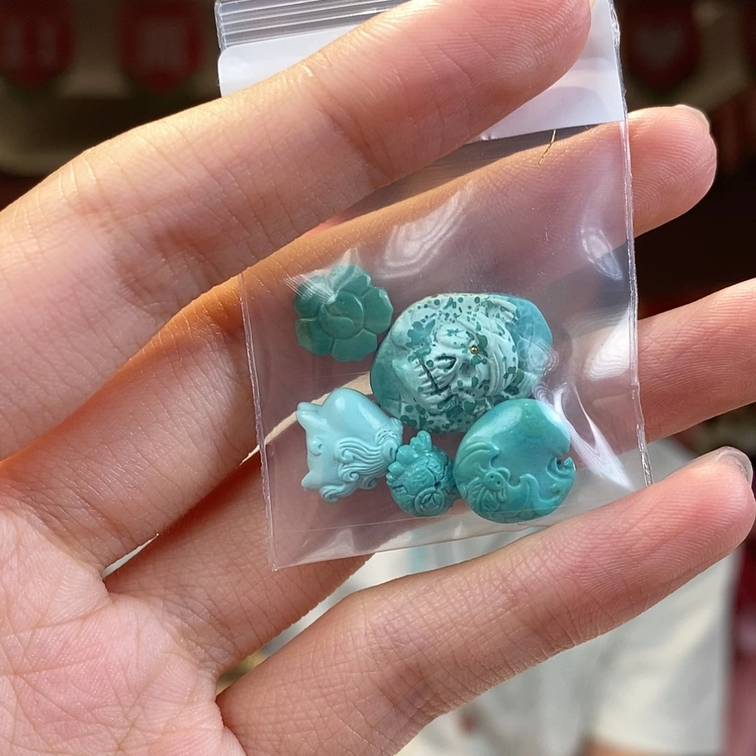 未镶嵌绿松石珠宝奇石