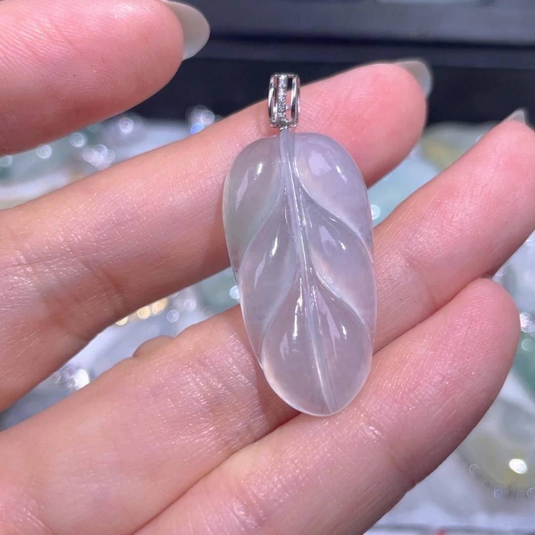 颈饰18K金镶嵌翡翠翡翠